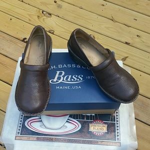 Bass Sheena Brown Clogs cushion step